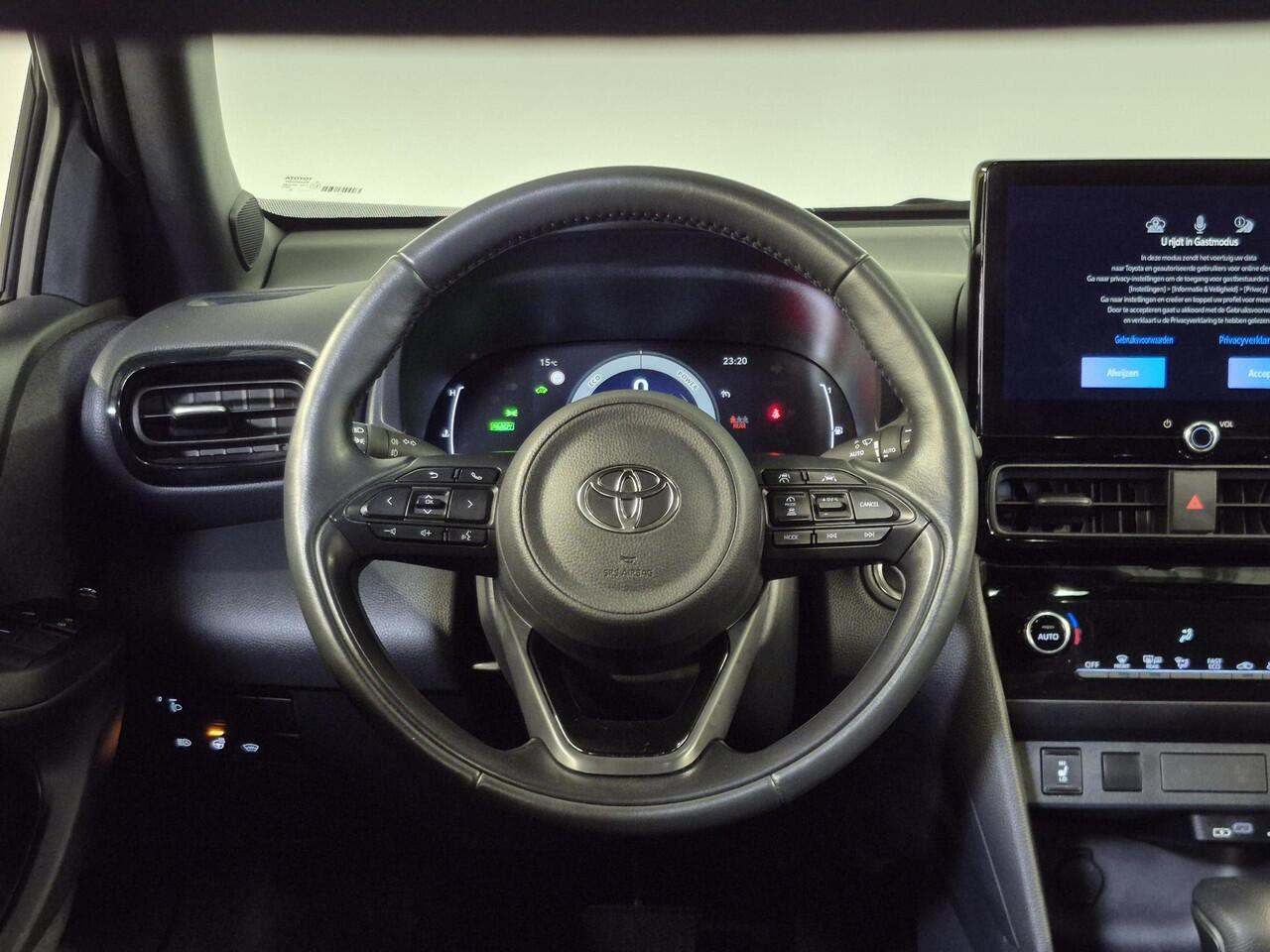 Toyota YARIS Cross 1.5 Hybrid 115 First Edition | Carplay draadloos | Clima | Adapt cruise | MJ25 |