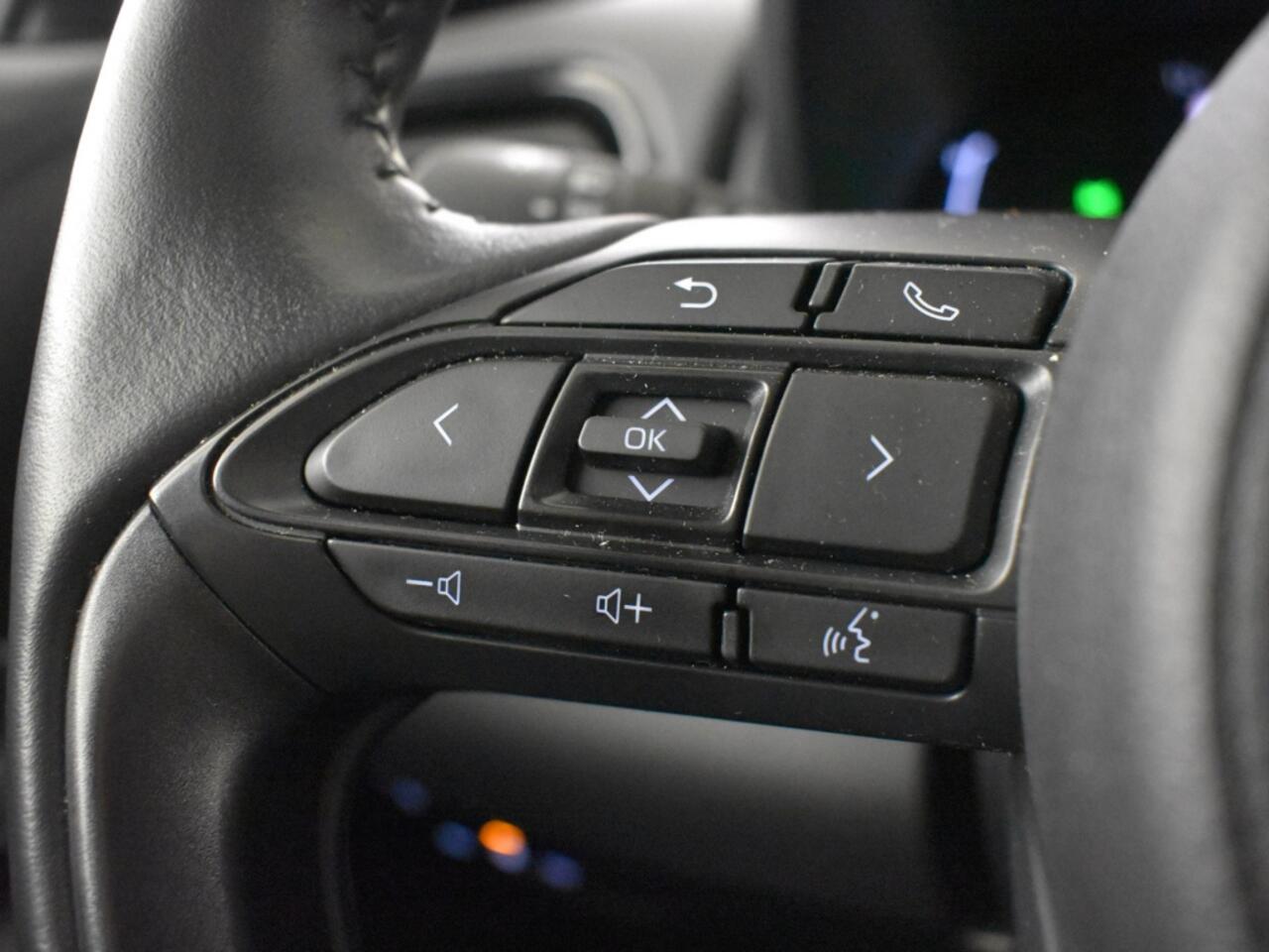 Toyota YARIS Cross 1.5 Hybrid 115 Style | stoel + stuurverwarmd |