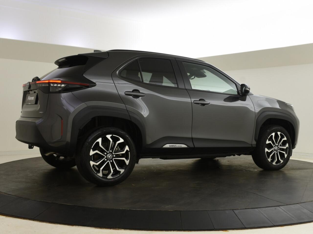 Toyota YARIS Cross 1.5 Hybrid 115 Style | stoel + stuurverwarmd |