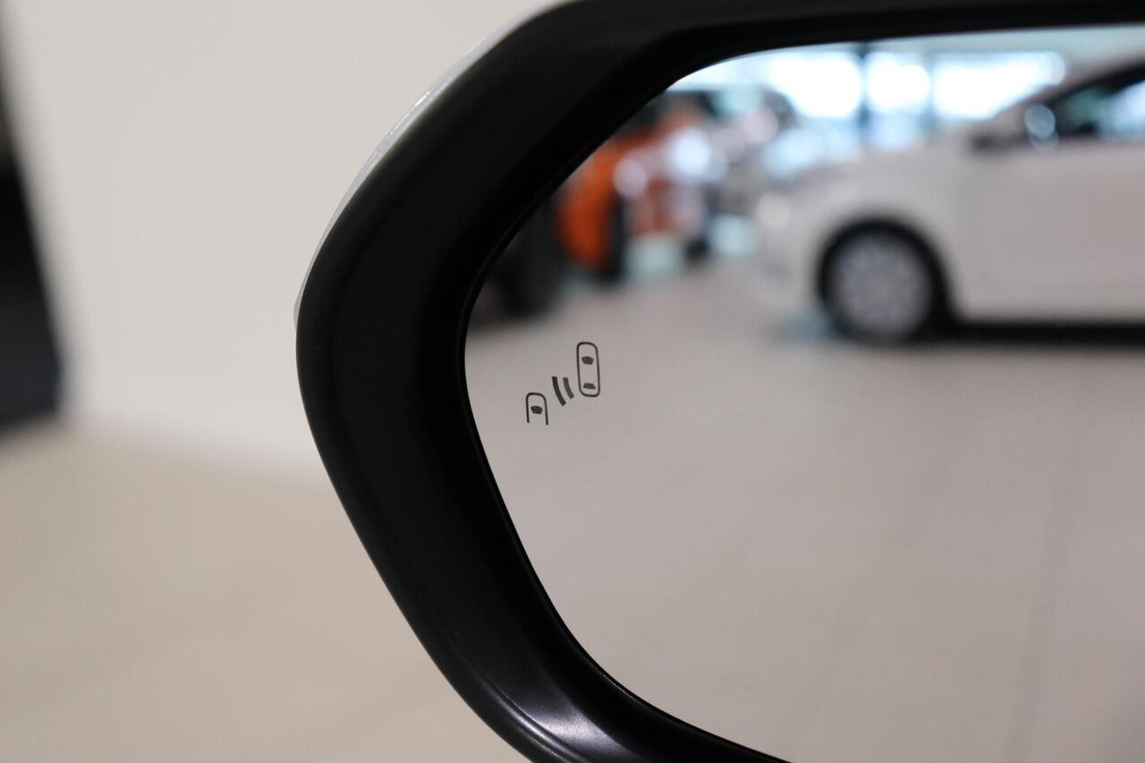 Toyota YARIS 1.5 Hybrid 115 Dynamic, Comfort pack, BSM, Stuurverwarming!