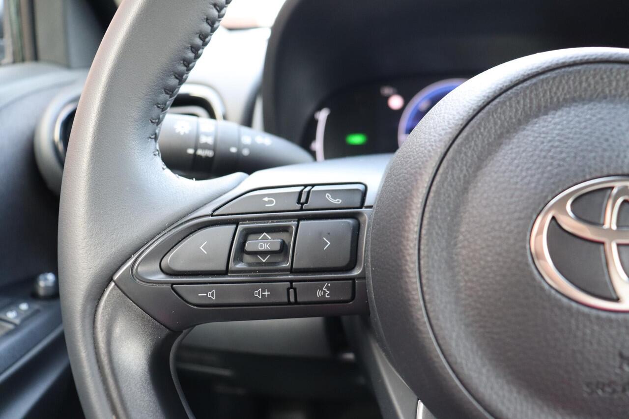 Toyota YARIS Cross 1.5 Hybrid 115 Active, Stoelverwarming