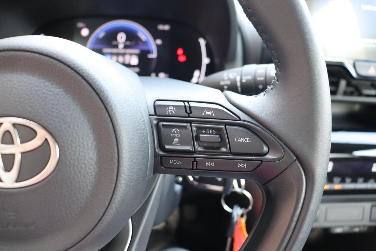 Toyota YARIS Cross 1.5 Hybrid 115 Active, Stoelverwarming