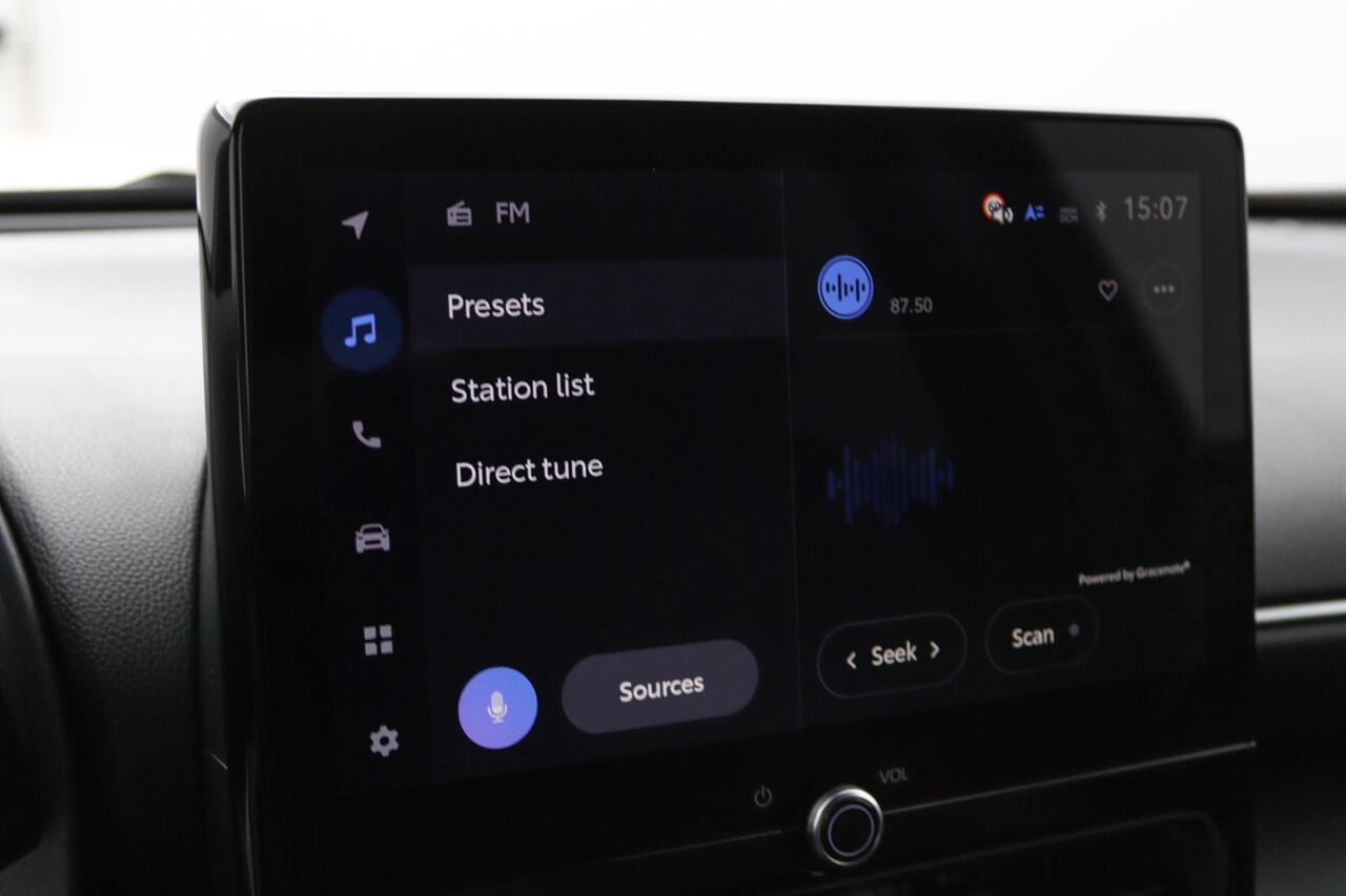 Toyota YARIS Cross 1.5 Hybrid 115 First Edition | Comfort pack | Parkeersensoren | Stuur en stoel verwarming |