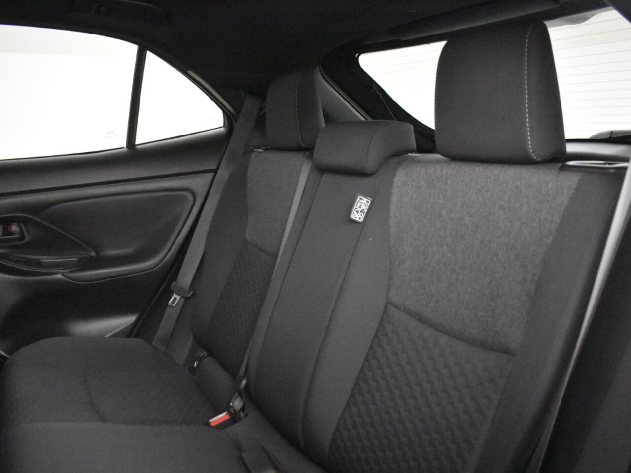 Toyota YARIS Cross 1.5 Hybrid 115 Style | stoel + stuurverwarmd |