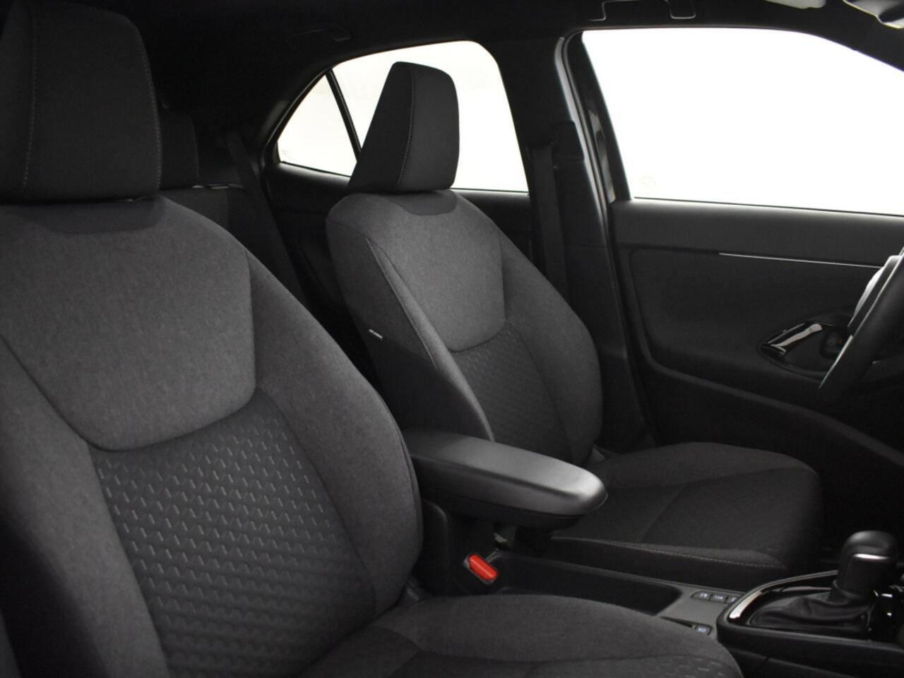 Toyota YARIS Cross 1.5 Hybrid 115 Style | stoel + stuurverwarmd |