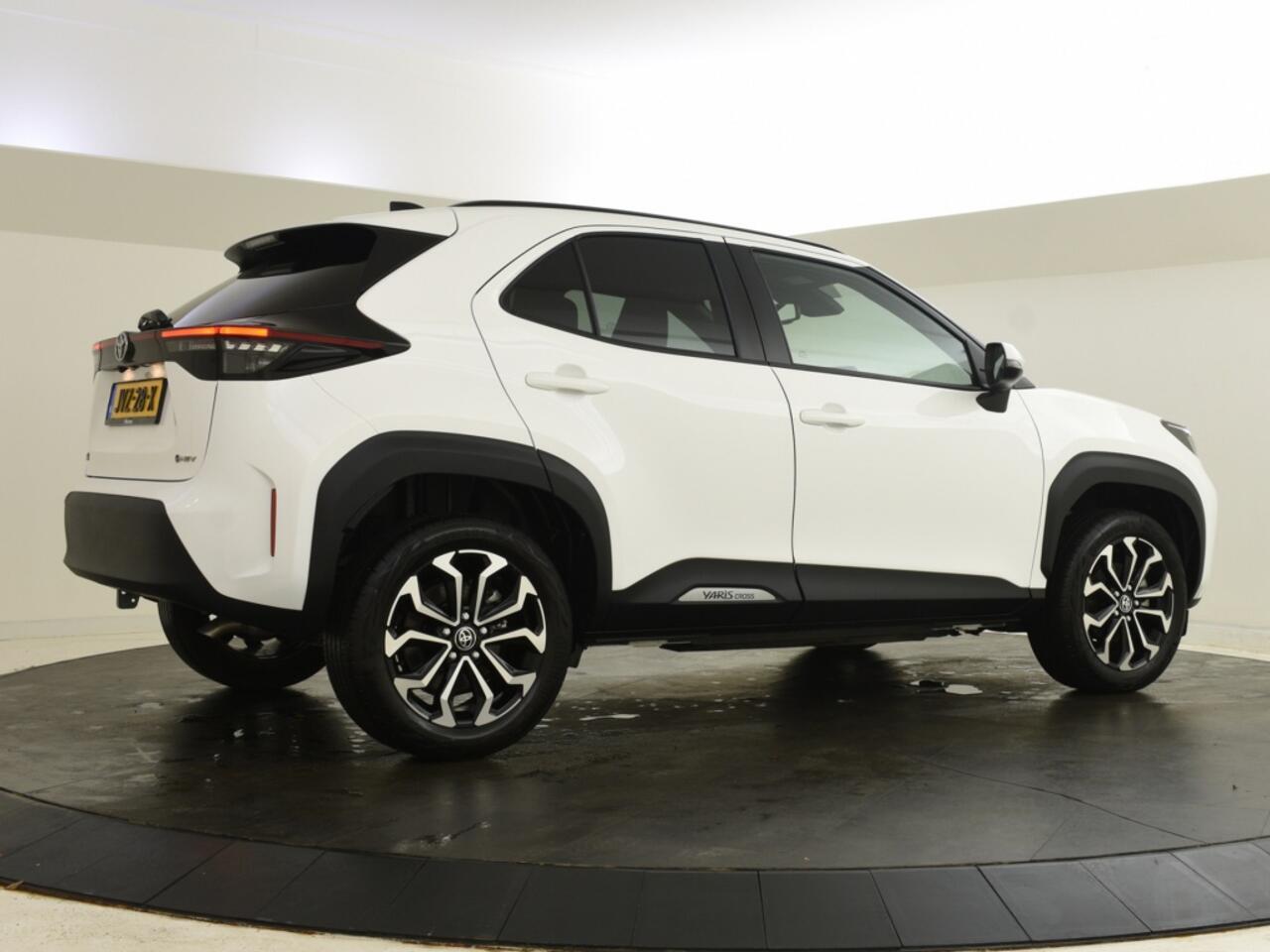 Toyota YARIS Cross 1.5 Hybrid 115 Style | stoel + stuurverwarmd | Carplay |