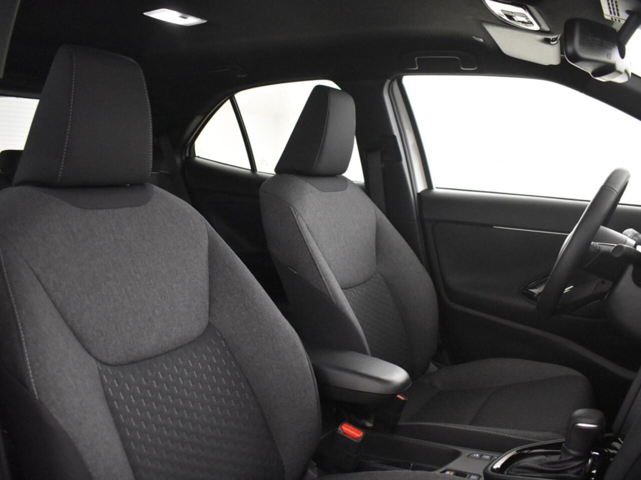 Toyota YARIS Cross 1.5 Hybrid 115 Style | stoel + stuurverwarmd | Carplay |
