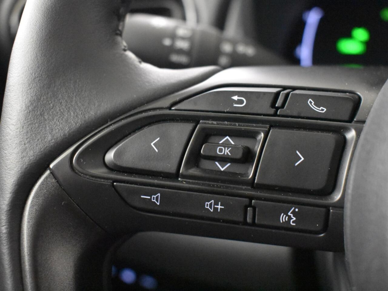 Toyota YARIS Cross 1.5 Hybrid 115 Style | stoel + stuurverwarmd | Adapt. cruise |