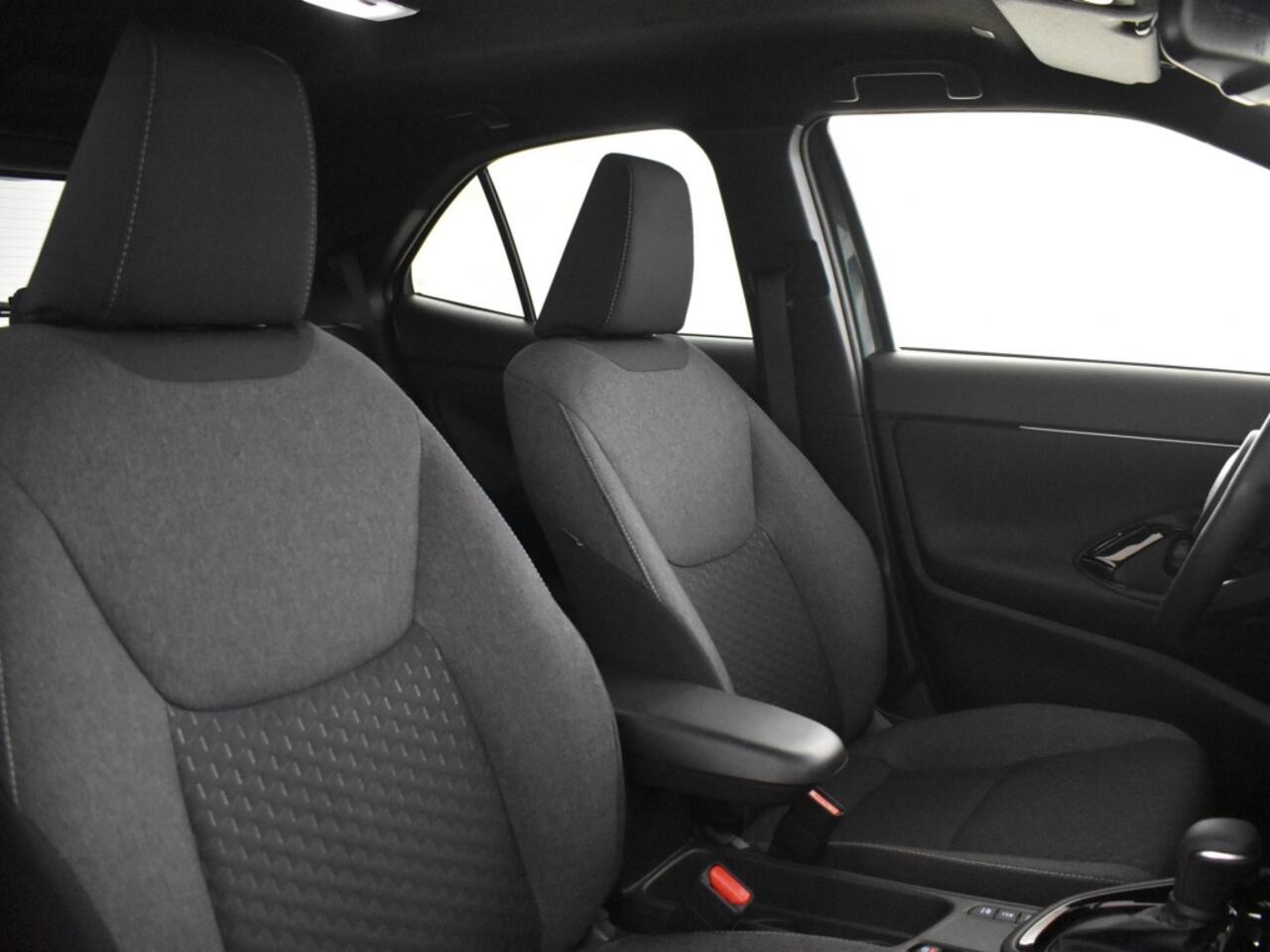 Toyota YARIS Cross 1.5 Hybrid 115 Style | stoel + stuurverwarmd | Adapt. cruise |