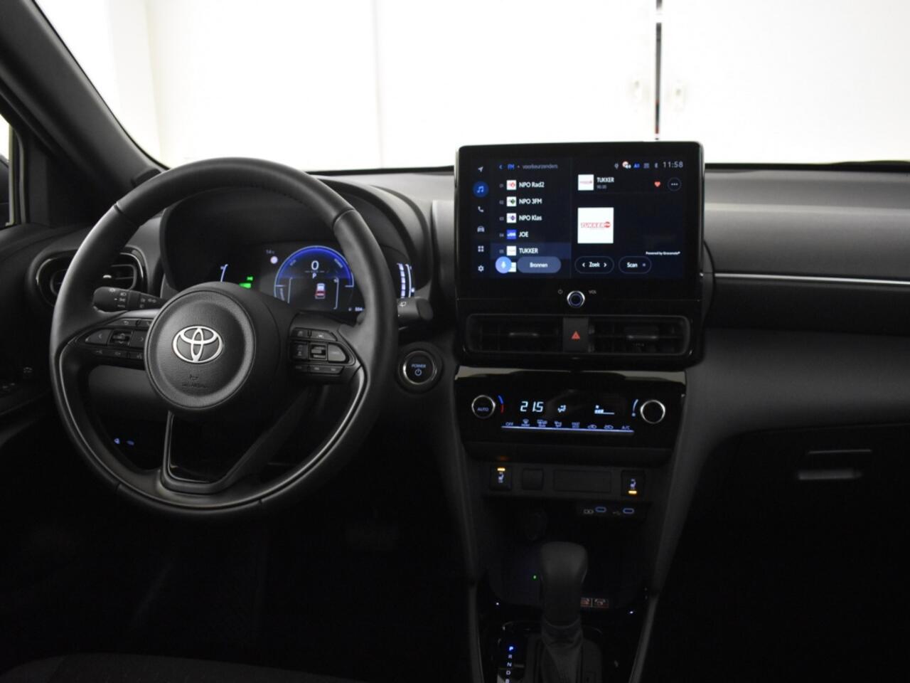 Toyota YARIS Cross 1.5 Hybrid 115 Style | stoel + stuurverwarmd | Adapt. cruise |