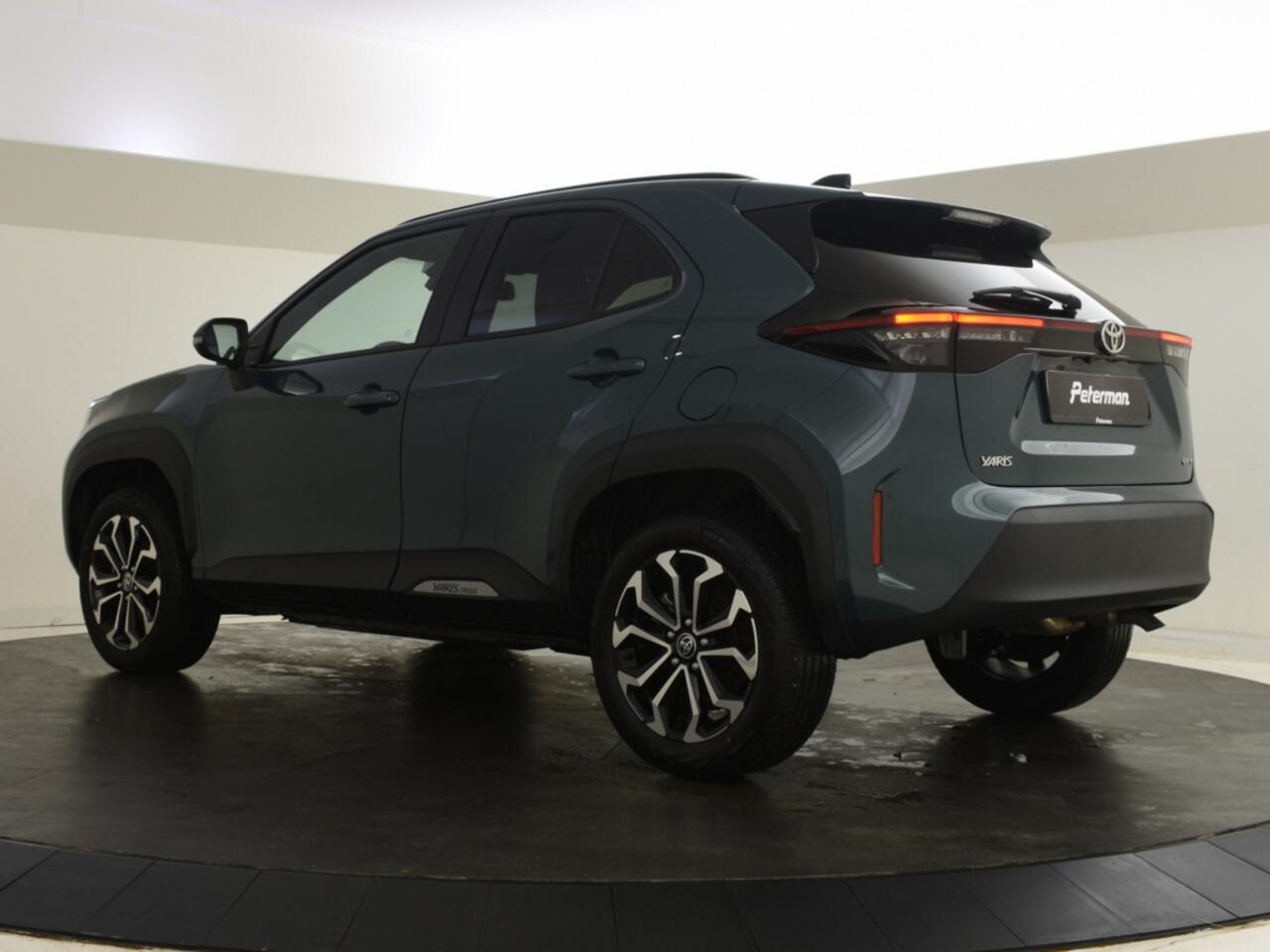 Toyota YARIS Cross 1.5 Hybrid 115 Style | stoel + stuurverwarmd | Adapt. cruise |