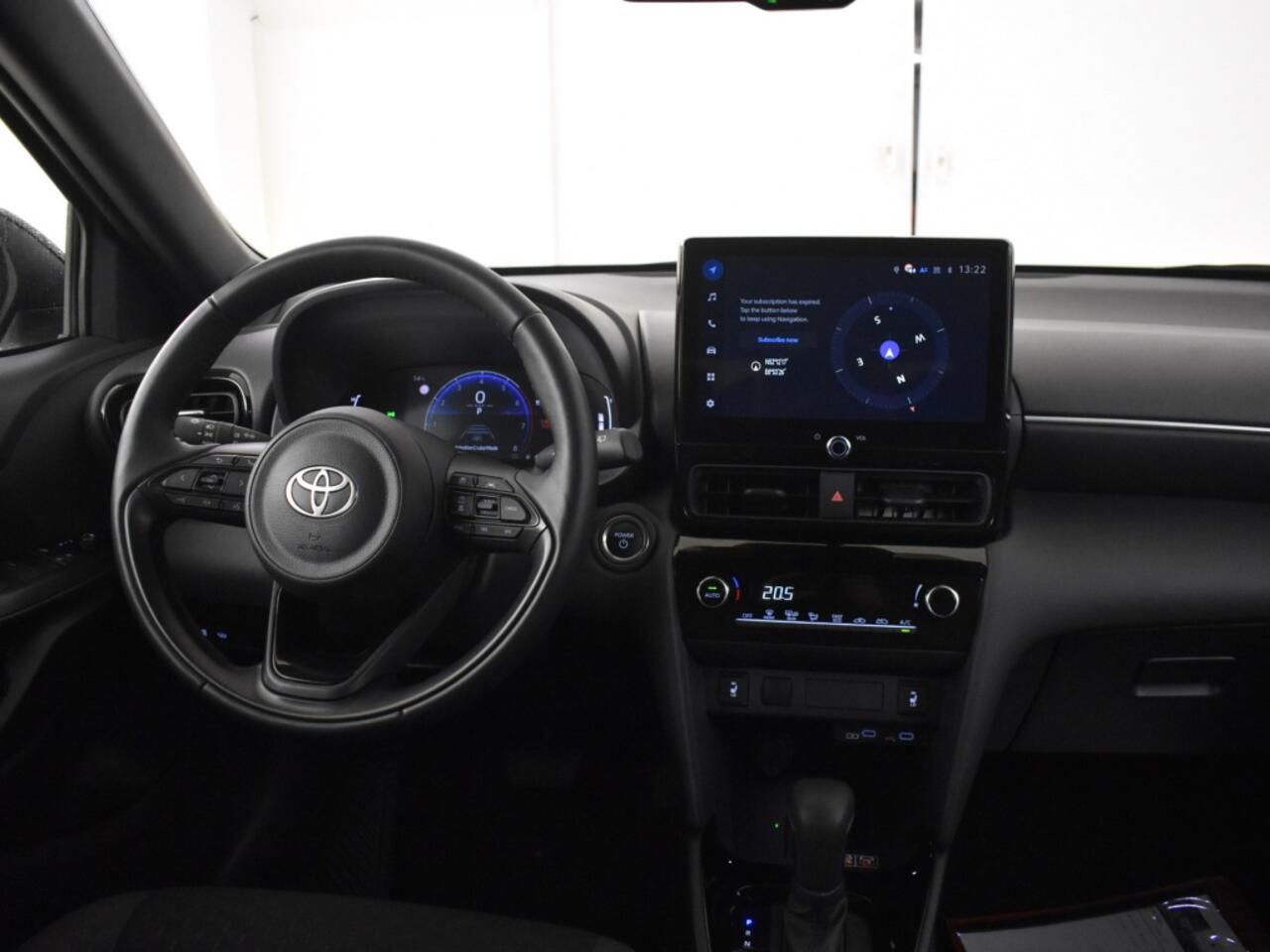 Toyota YARIS Cross 1.5 Hybrid 115 Style | stoel + stuurverwarmd | PDC | Blindspot |