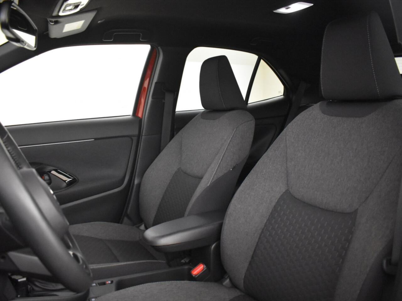 Toyota YARIS Cross 1.5 Hybrid 115 Style | Stuur en Stoelverwarming | Keyless