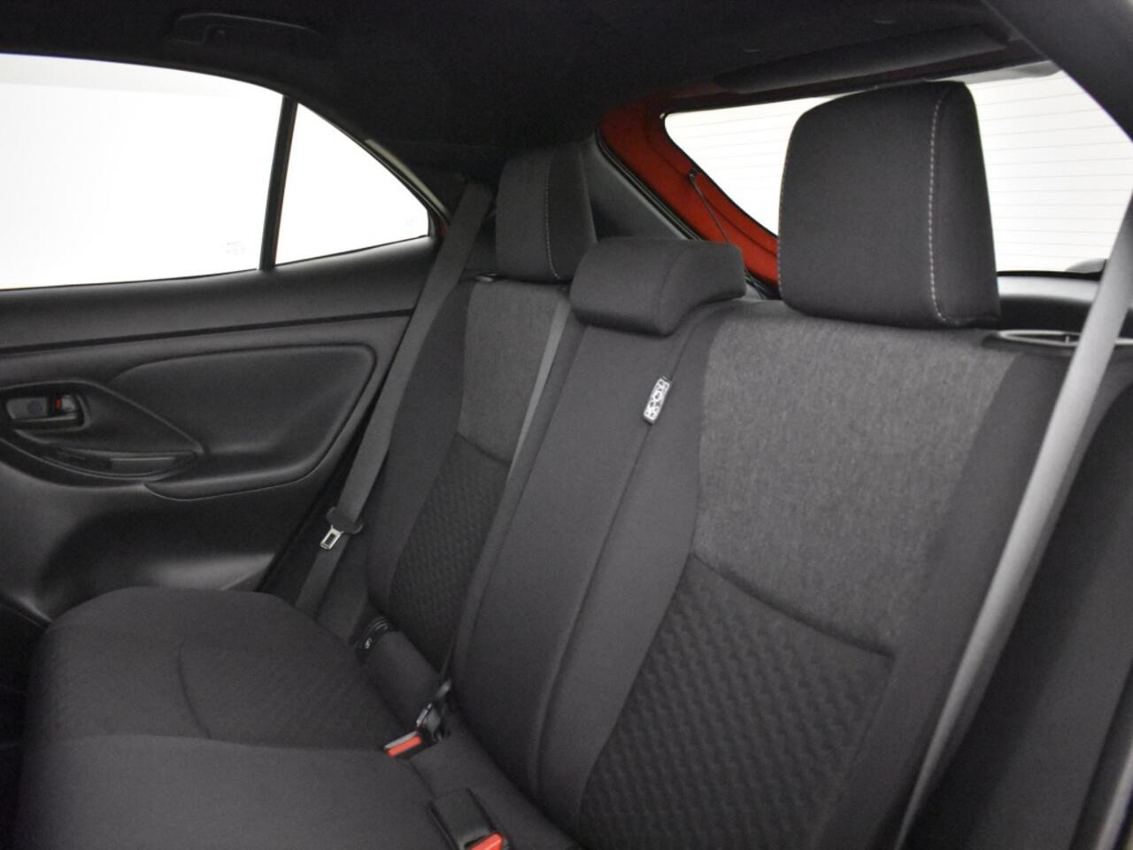 Toyota YARIS Cross 1.5 Hybrid 115 Style | Stuur en Stoelverwarming | Keyless