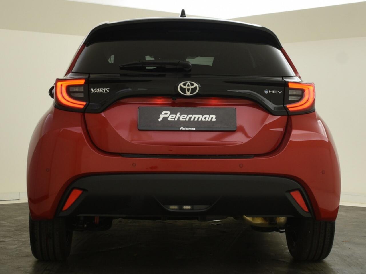 Toyota YARIS 1.5 Hybrid 115 Style | PDC V+A | BSM | Stuur en Stoelverwarming