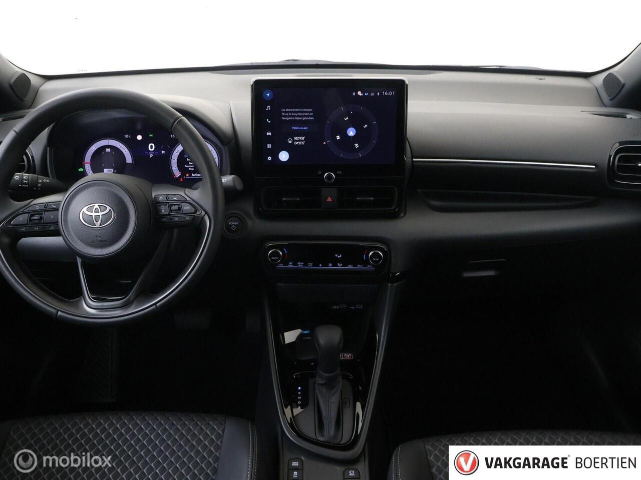 Toyota YARIS 1.5 Hybrid 130 Executive ( Nieuw 10 km )