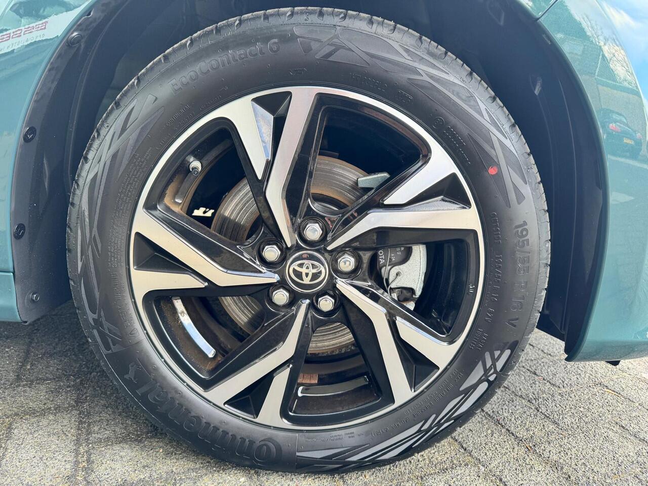 Toyota YARIS 1.5 Hybrid 115 Business Plus