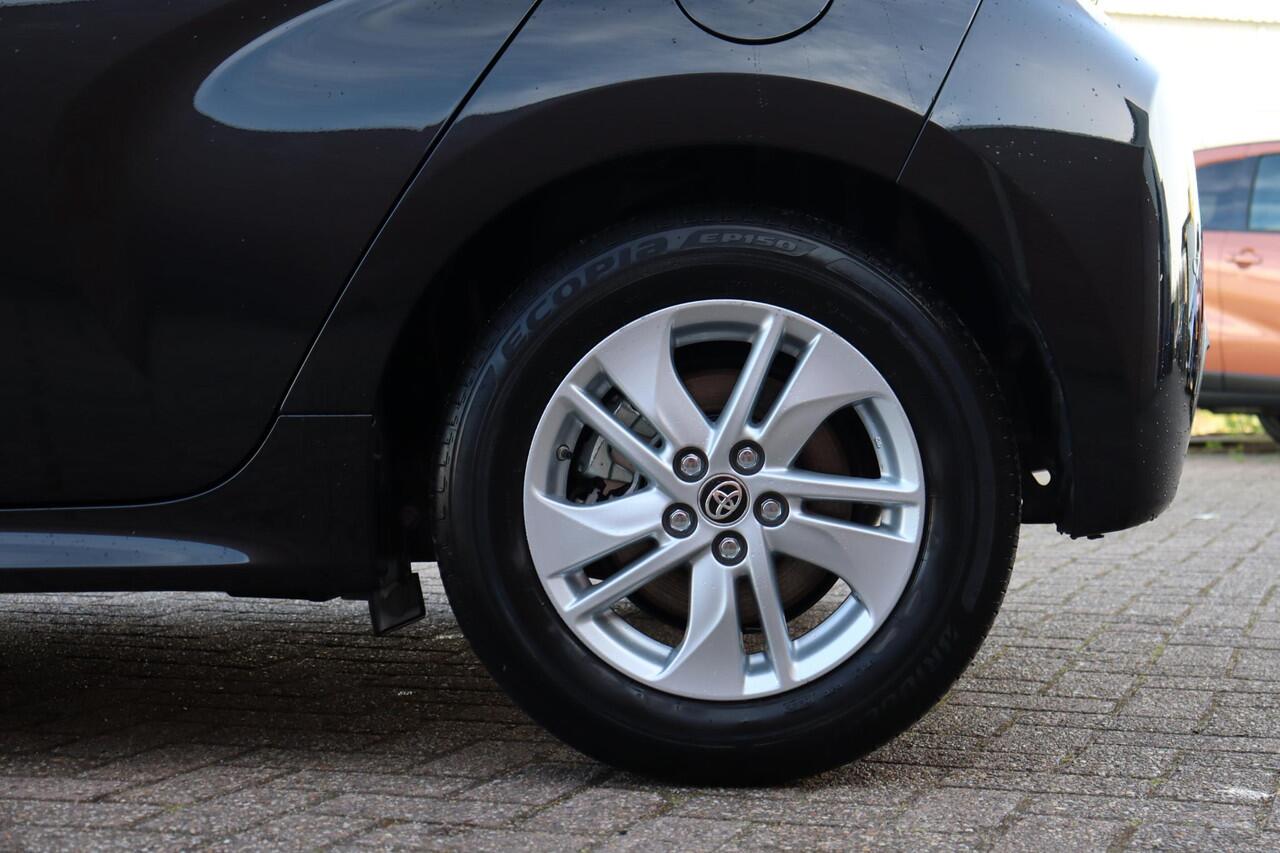 Toyota YARIS 1.5 Hybrid 115 Active Limited Stoel & stuurverwarming, parkeersensoren
