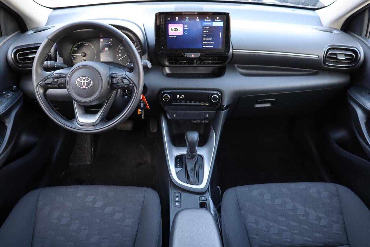 Toyota YARIS 1.5 Hybrid 115 Active Limited Stoel & stuurverwarming, parkeersensoren