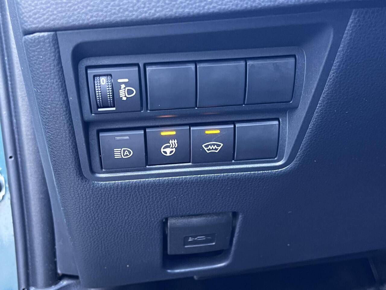 Toyota YARIS Cross 1.5 Hybrid 115 Dynamic / Fabrieksgarantie tot 10 jaar mogelijk* / Stuur- en stoelverwarming / Navigatie / Apple Carplay Android / 17" LM wielen /