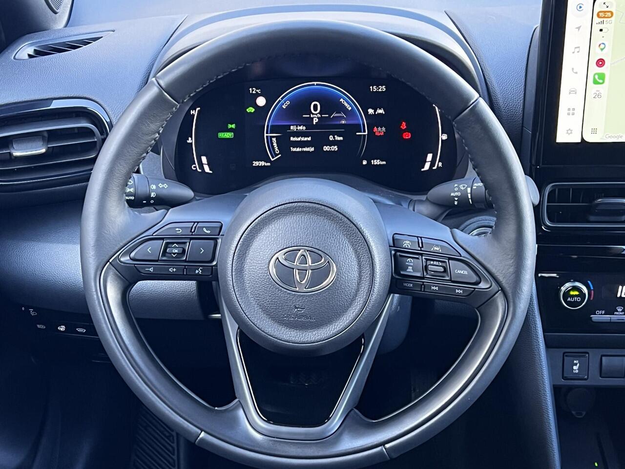 Toyota YARIS Cross 1.5 Hybrid 115 Dynamic / Fabrieksgarantie tot 10 jaar mogelijk* / Stuur- en stoelverwarming / Navigatie / Apple Carplay Android / 17" LM wielen /