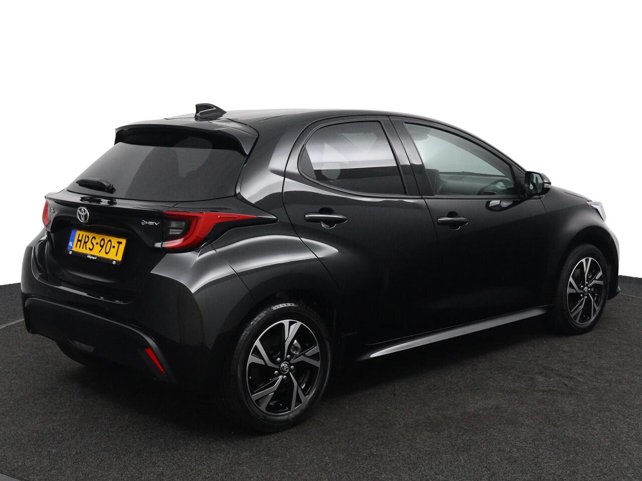 Toyota YARIS 1.5 Hybrid 115 Dynamic | Comfort Pakket | Direct Leverbaar | Origineel NL |