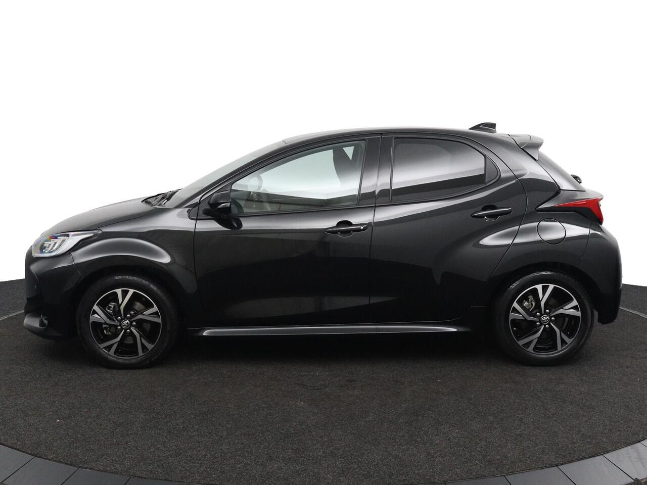 Toyota YARIS 1.5 Hybrid 115 Dynamic | Comfort Pakket | Direct Leverbaar | Origineel NL |