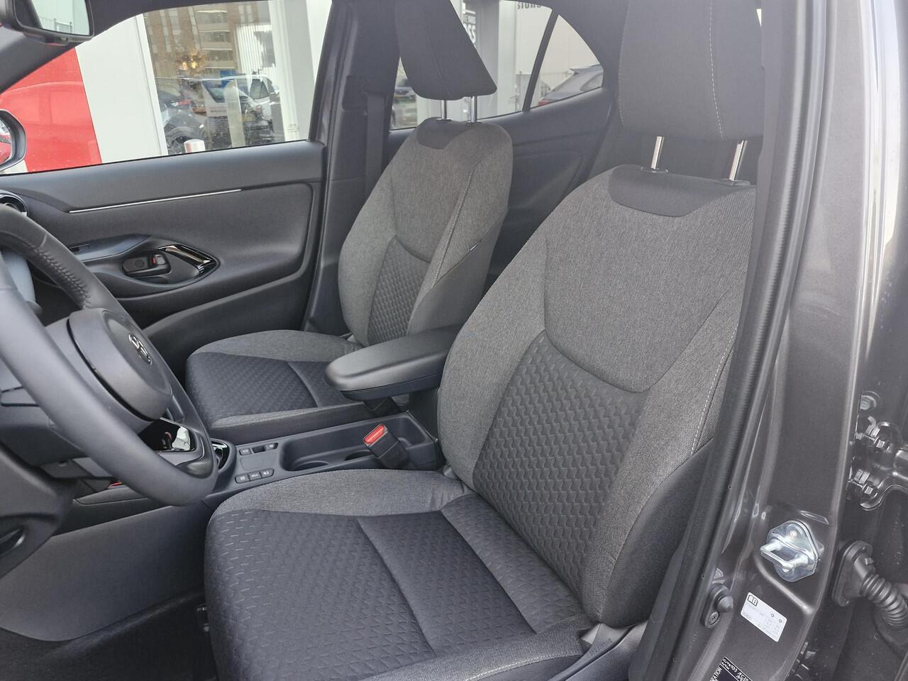 Toyota YARIS Cross 1.5 Hybrid 115 Dynamic Toyota Yaris Cross 1.5 Hybrid 115 First Edition | Comfort Pack