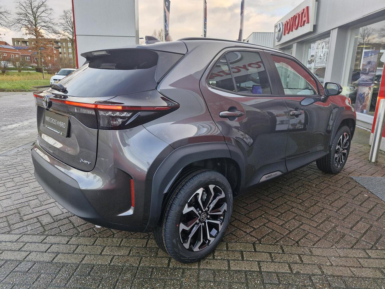 Toyota YARIS Cross 1.5 Hybrid 115 Dynamic Toyota Yaris Cross 1.5 Hybrid 115 First Edition | Comfort Pack