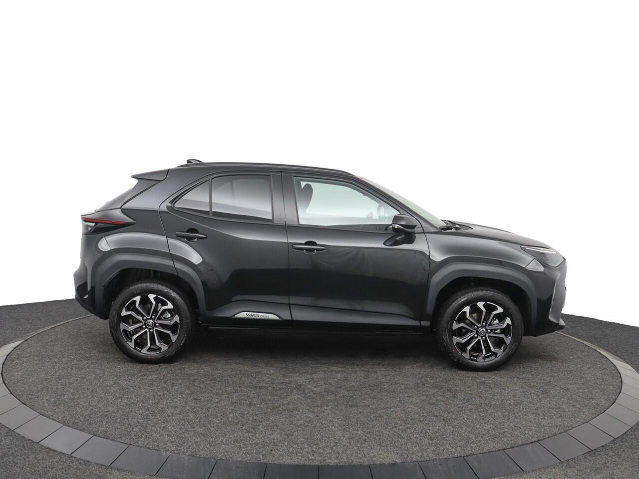 Toyota YARIS Cross 1.5 Hybrid 115 Dynamic | Comfort pack |