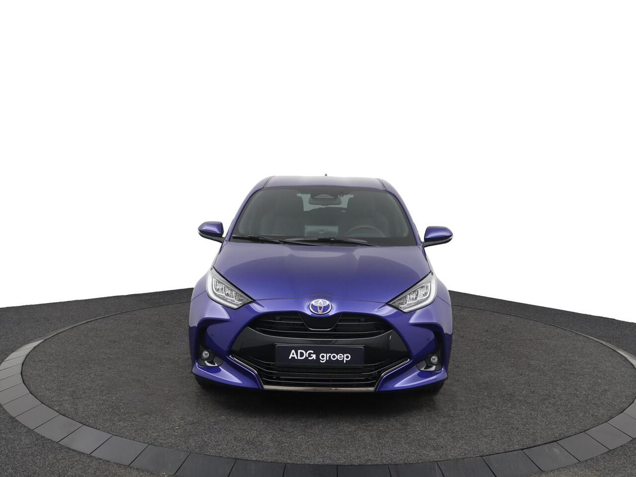 Toyota YARIS 1.5 Hybrid 130 Executive | Nieuw uit voorraad leverbaar! |