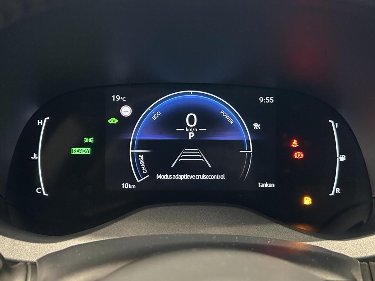 Toyota YARIS 1.5 Hybrid 115 Dynamic **NIEUWE AUTO/ COMFORT PACK/ DIRECT LEVERBAAR**