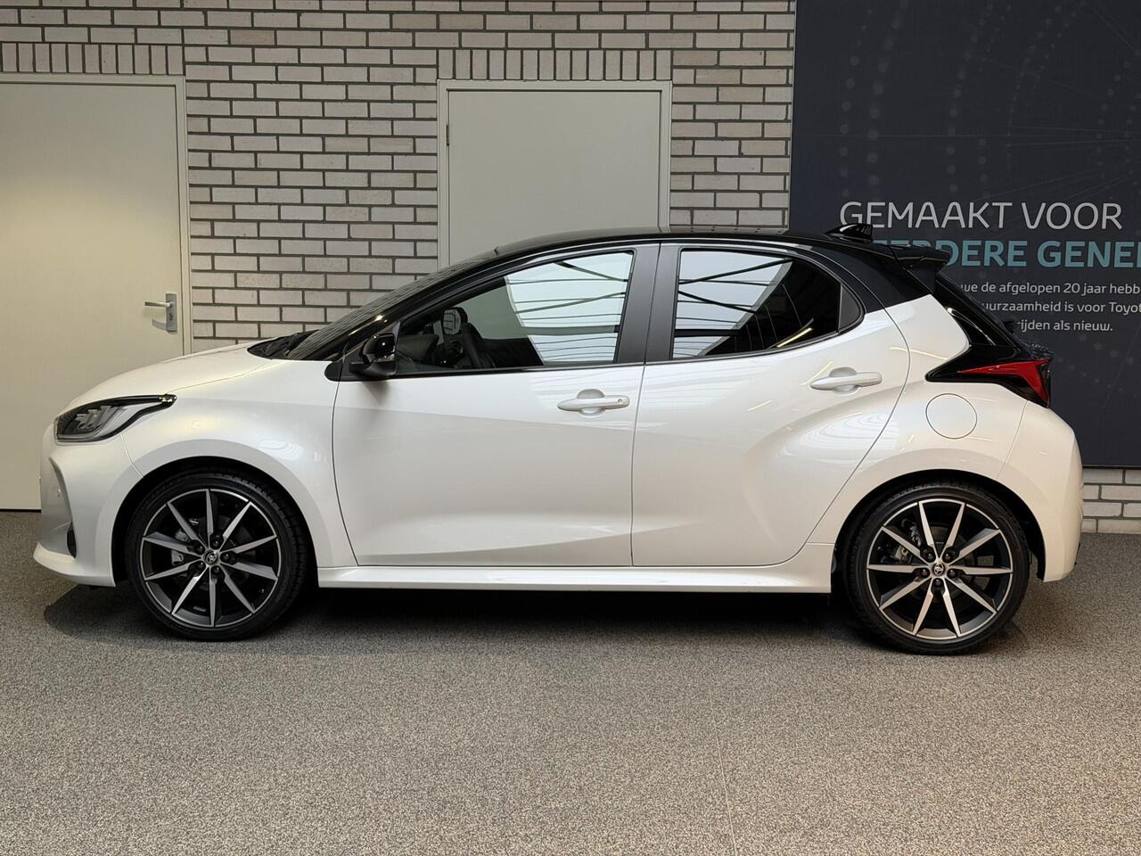 Toyota YARIS Hybrid 130 GR Sport Plus Pack