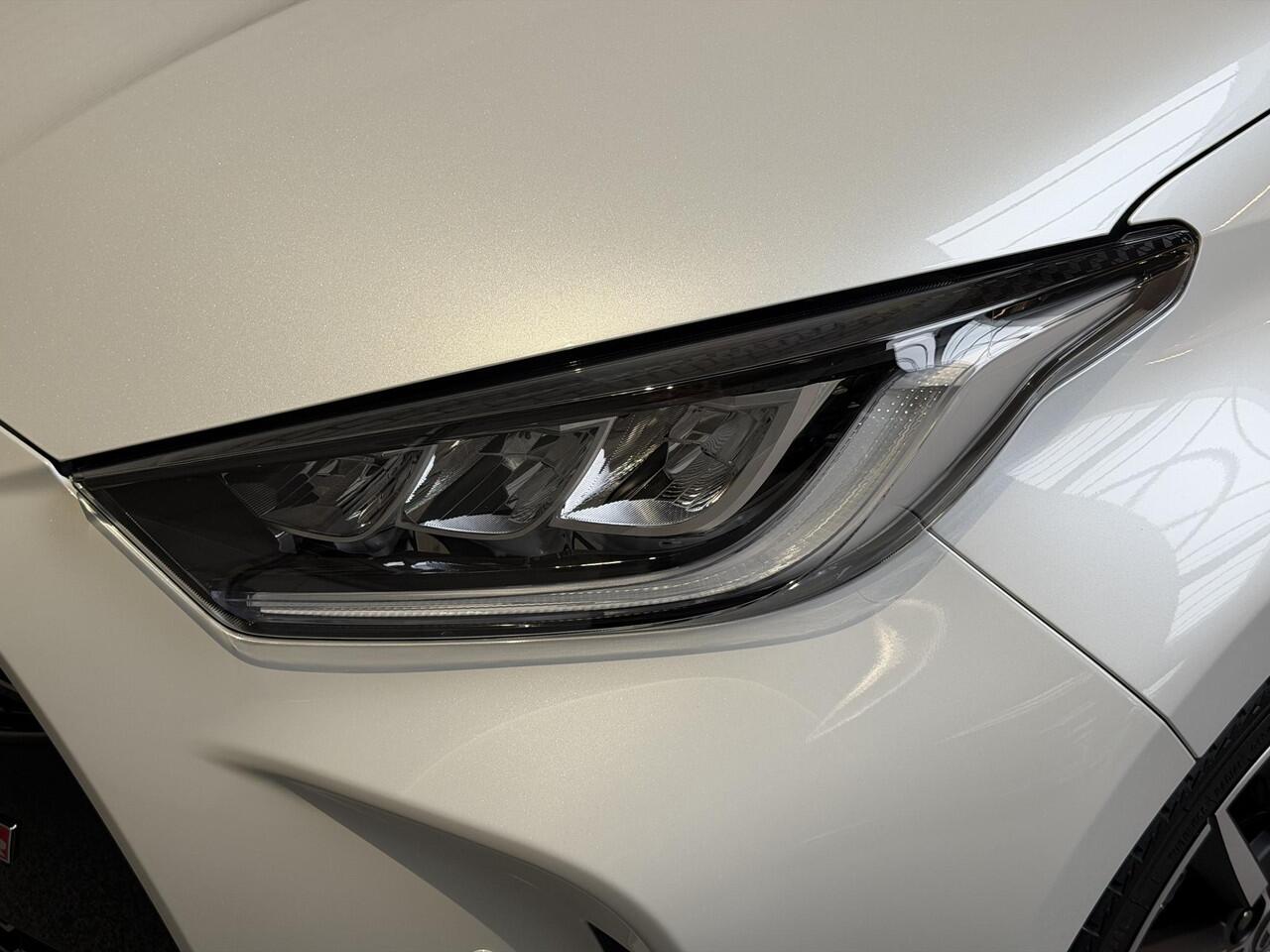 Toyota YARIS Hybrid 130 GR Sport Plus Pack