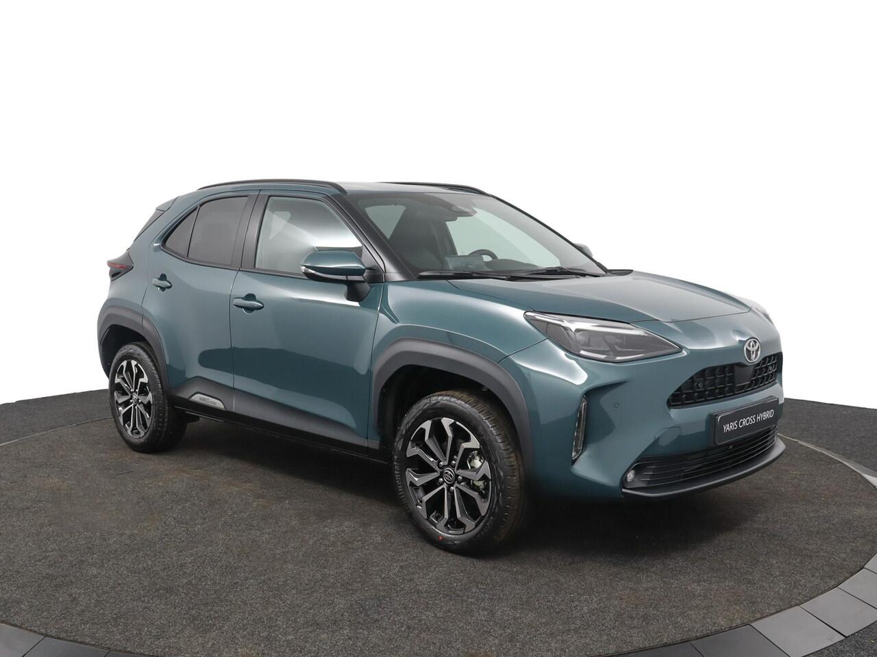 Toyota YARIS Cross 1.5 Hybrid 115 Dynamic | Comfort Pack | Stoel- en Stuurverwarming | Parkeersensoren | Adaptieve Cruise Control | Privacy Glass | 10 Jaar Garantie! |