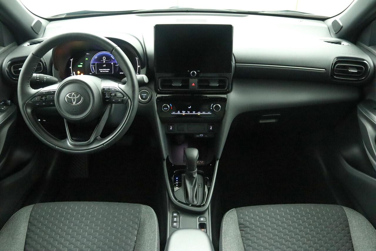 Toyota YARIS Cross 1.5 Hybrid 115 Dynamic | Comfort Pack | Stoel- en Stuurverwarming | Parkeersensoren | Adaptieve Cruise Control | Privacy Glass | 10 Jaar Garantie! |