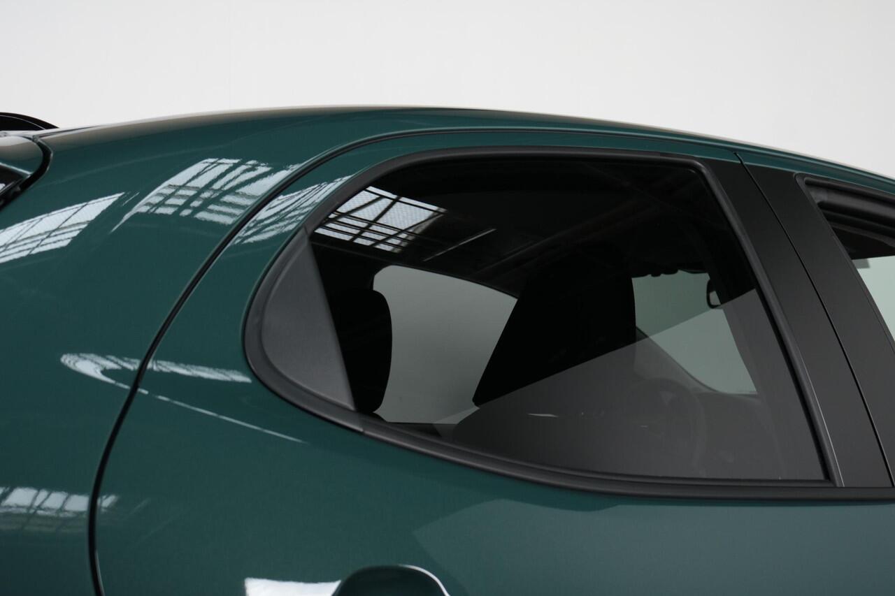 Toyota YARIS 1.5 Hybrid 115 Dynamic, Comfort Pack, Nieuw en snel leverbaar met ¤2.000,- inruilpremie!