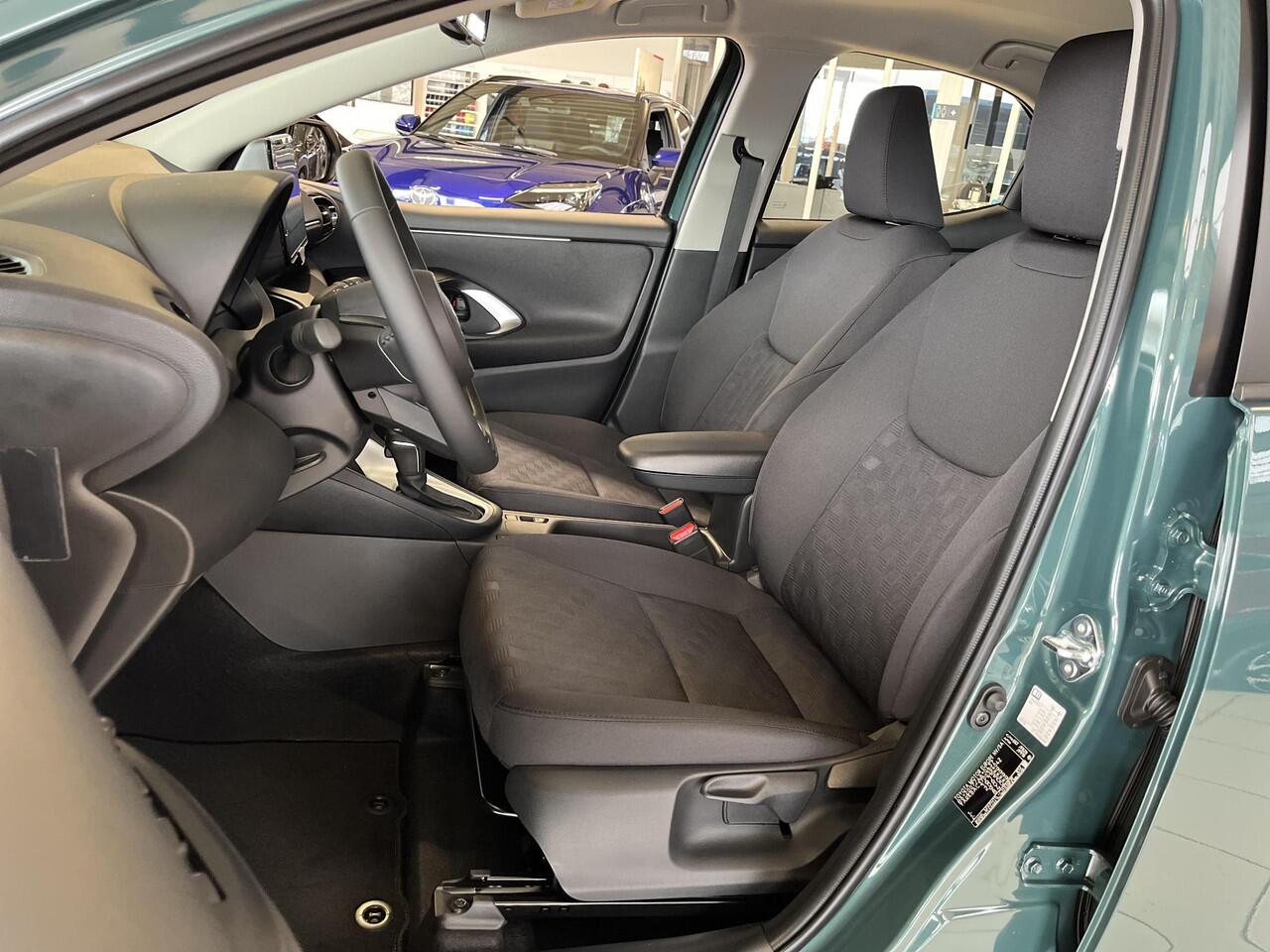 Toyota YARIS 1.5 Hybrid 115 Comfort | Uit voorraad leverbaar | ¤ 2.000 extra inruilwaarde |