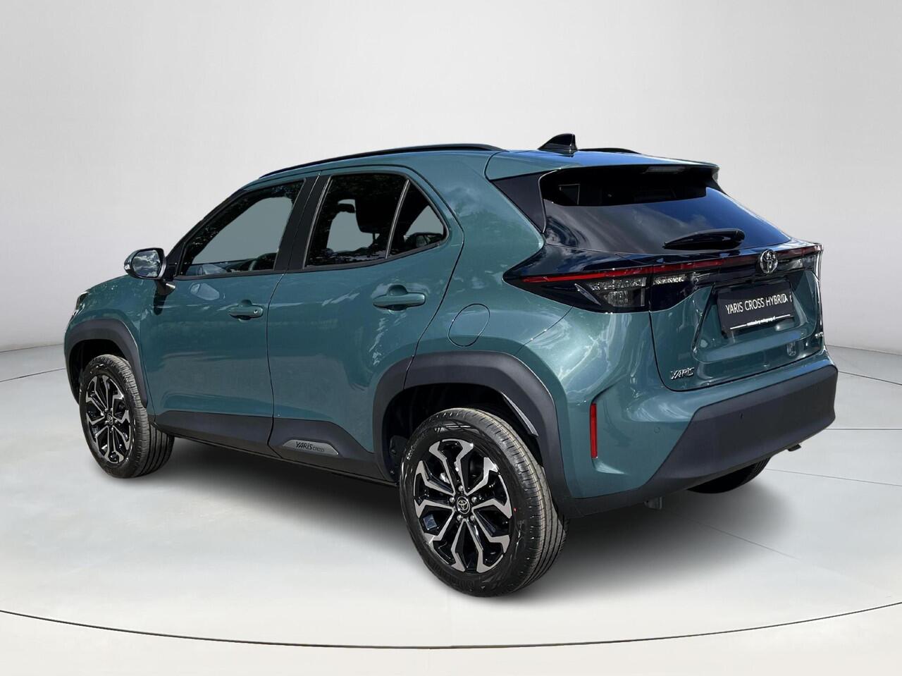 Toyota YARIS Cross 1.5 Hybrid Dynamic | Forest green metallic | Comfort Pack | Demonstratie auto |