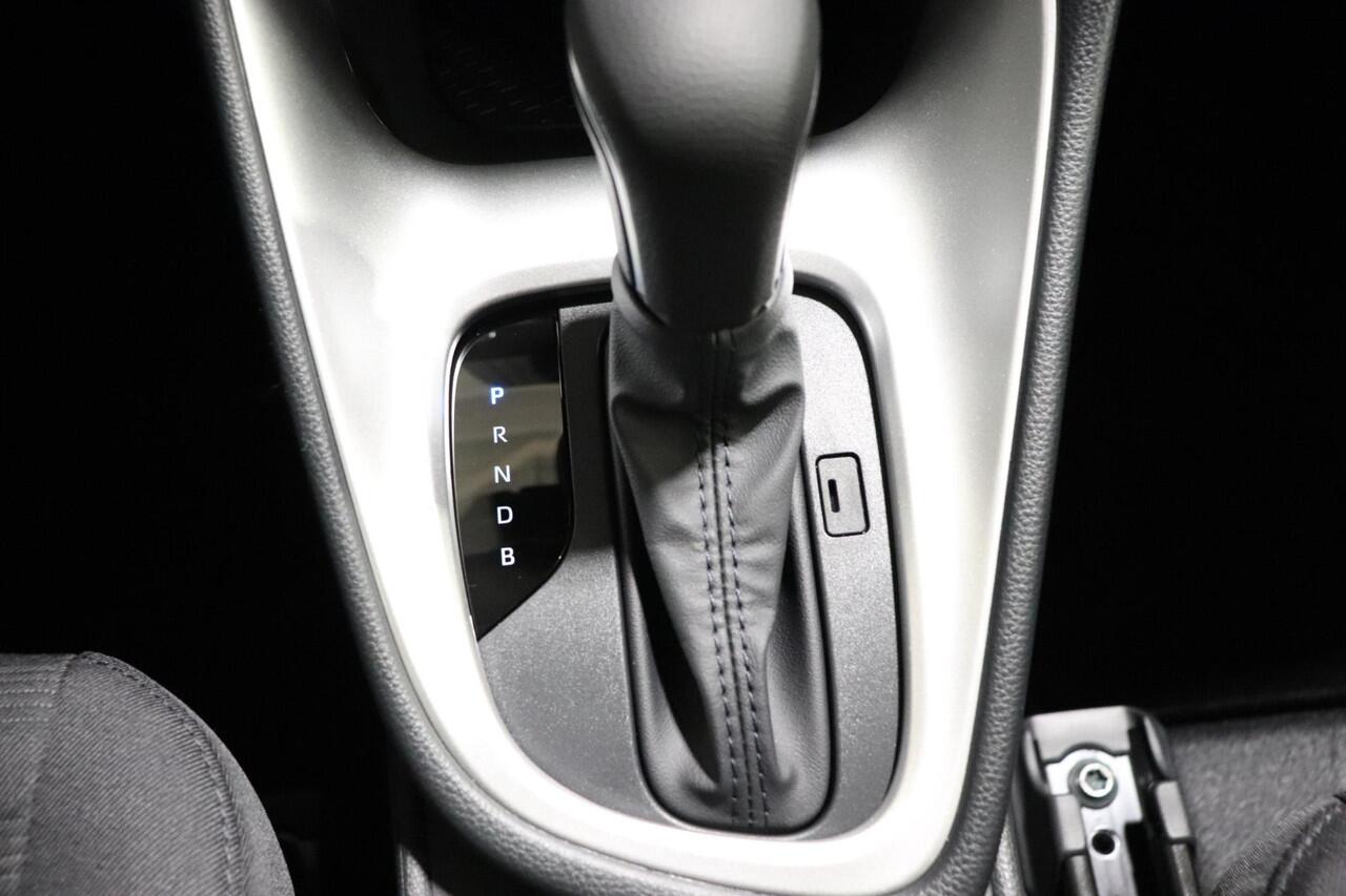 Toyota YARIS 1.5 Hybrid 115 Comfort, Apple Carplay/Android Auto, Cruise & Climate control, Inruilpremie ¤1000,- !