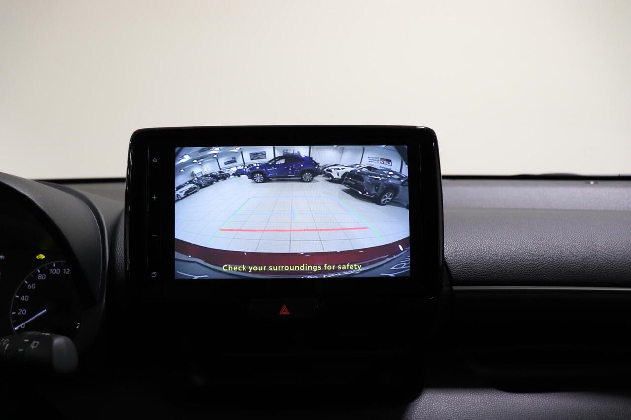 Toyota YARIS 1.5 Hybrid 115 Comfort, Apple Carplay/Android Auto, Cruise & Climate control, Inruilpremie ¤1000,- !