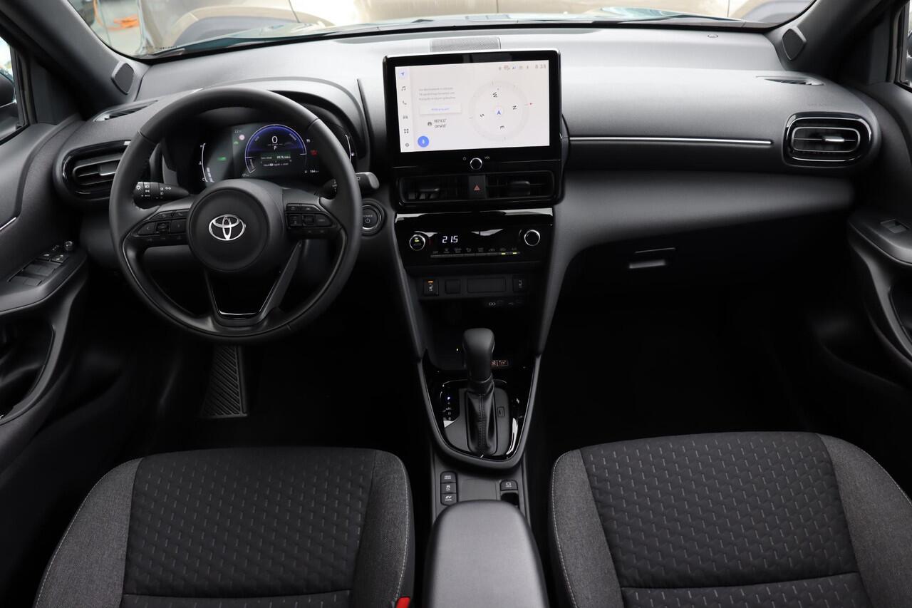 Toyota YARIS Cross 1.5 Hybrid 115 Dynamic , Comfort Pack, Nieuw en snel leverbaar (april 2026) met ¤2.000,- inruilvoordeel