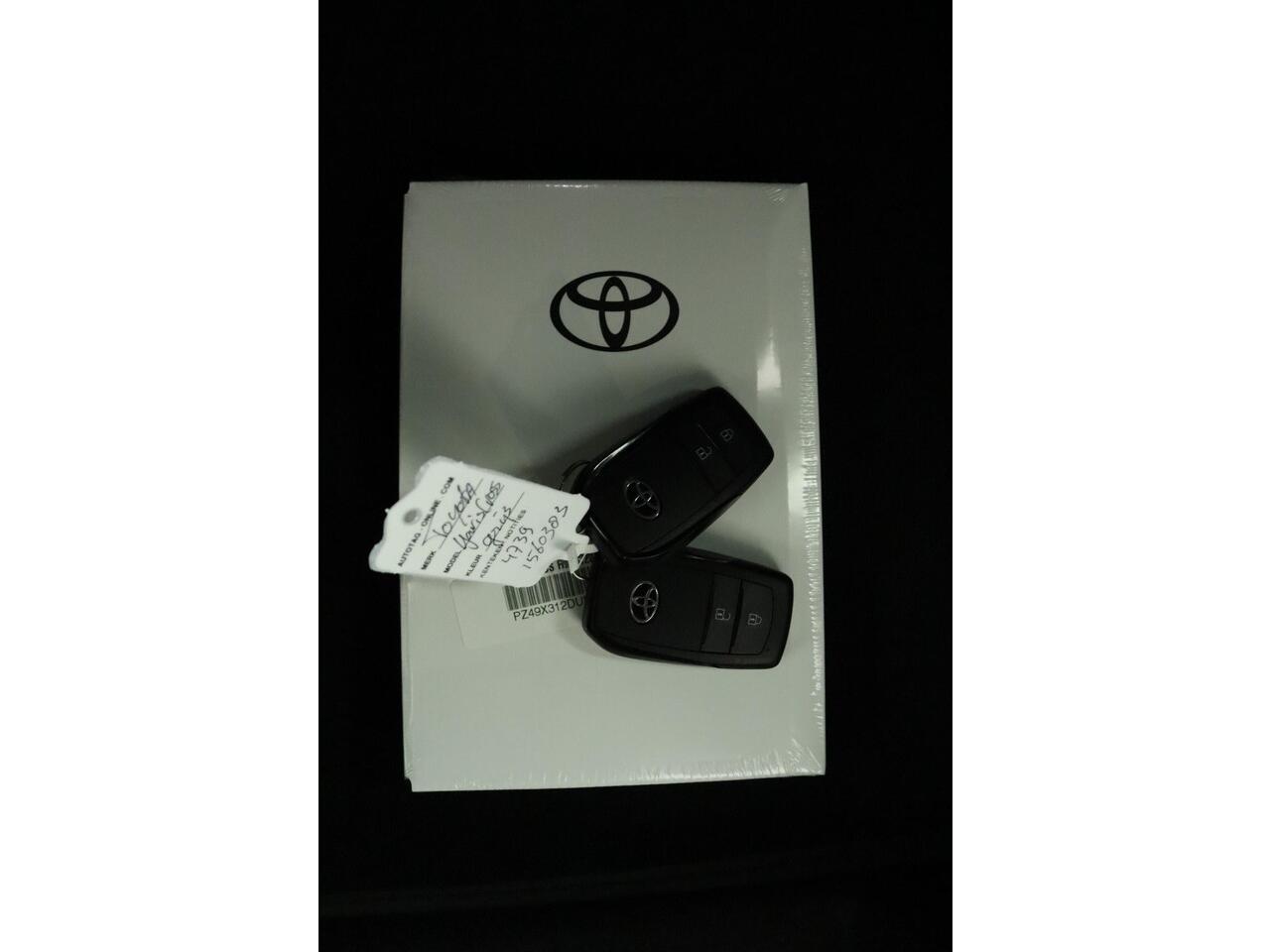 Toyota YARIS Cross 1.5 Hybrid 115 Dynamic | Comfort Pack | Stoel- en Stuurverwarming | Parkeersensoren | Adaptieve Cruise Control | Privacy Glass | 10 Jaar Garantie! |