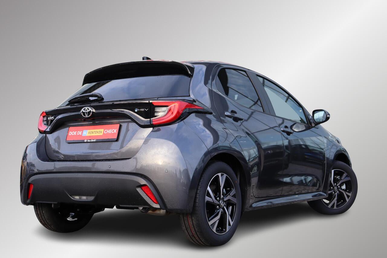 Toyota YARIS 1.5 Hybrid 115 Dynamic Comfort Pack ,Parkeersensoren, Dodehoek Detectie, Stuur /Stoel verwarming