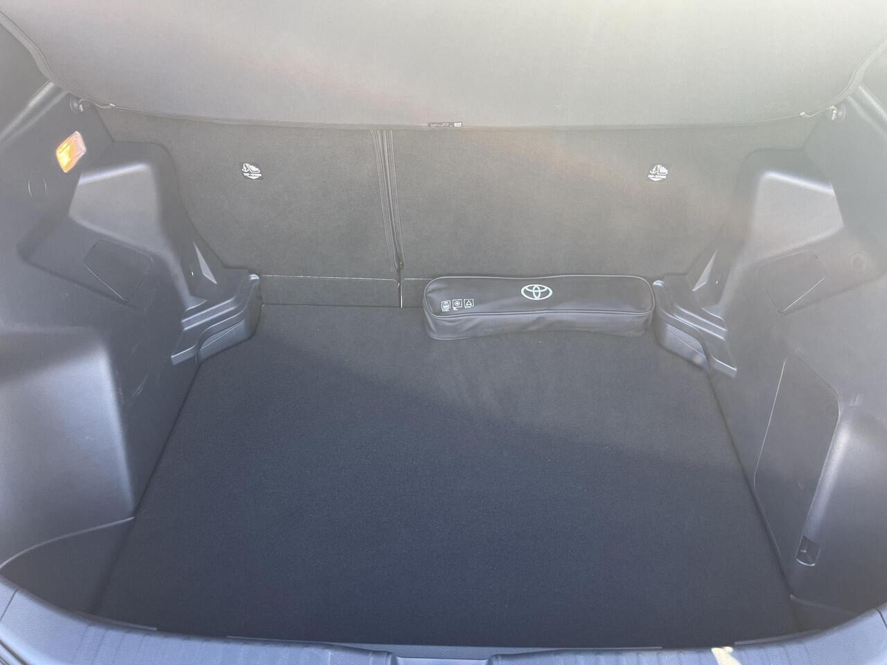 Toyota YARIS Cross 1.5 Hybrid 115 Dynamic | Comfort Pack |