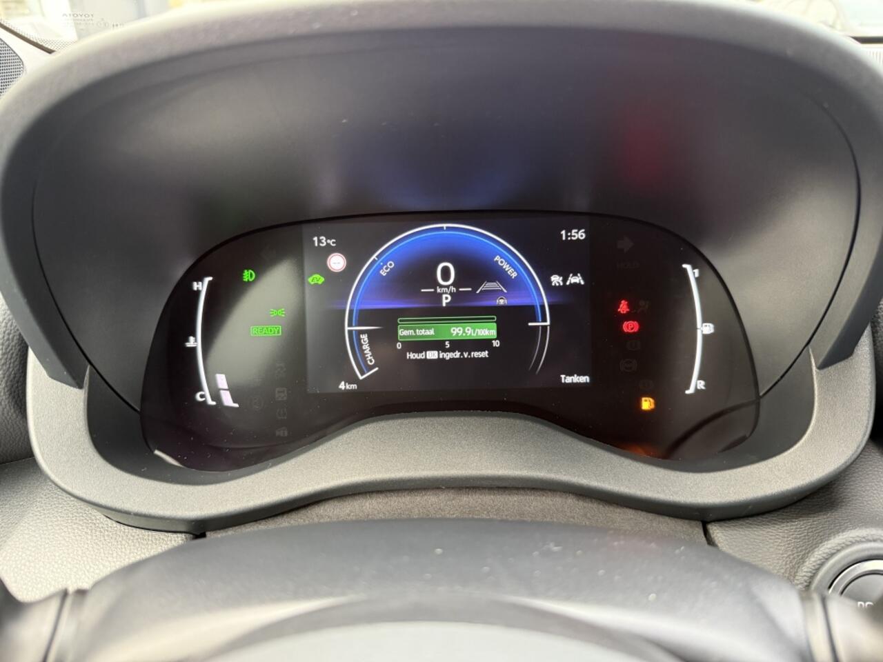 Toyota YARIS Cross 1.5 Hybrid Dynamic | Stoel & Stuurverwarming | Carplay | Keyless