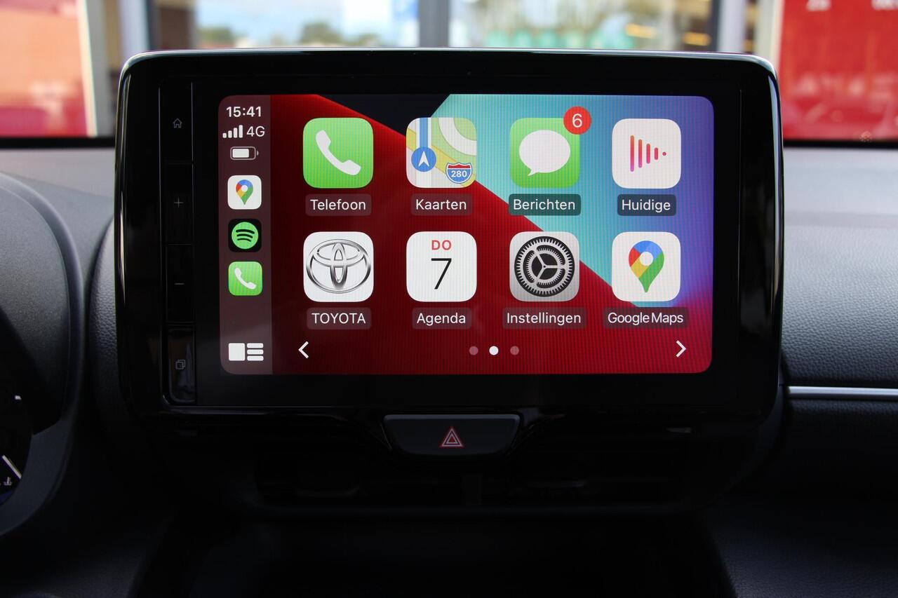 Toyota YARIS 1.5 Hybrid 115 Comfort **NIEUWE AUTO/ FORREST GREEN**