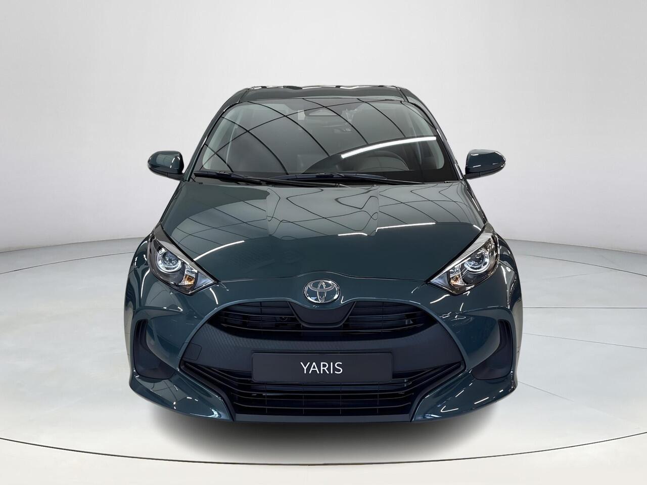 Toyota YARIS 1.5 Hybrid 115 Comfort **NIEUWE AUTO/ FORREST GREEN**