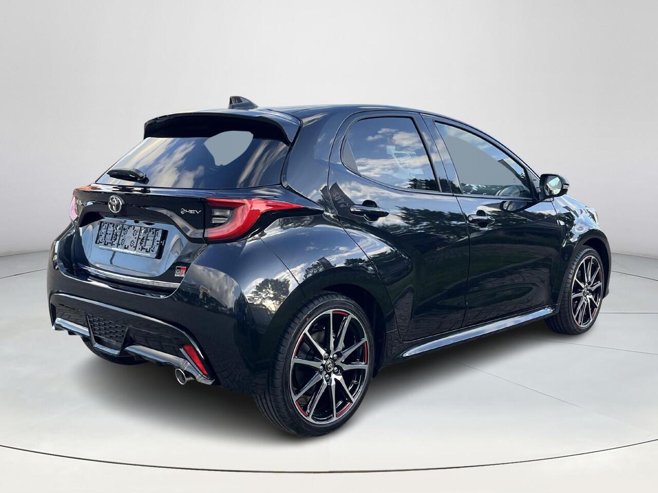 Toyota YARIS 1.5 Hybrid 130 GR SPORT | Nieuw te bestellen | ¤ 2.000 extra inruilwaarde |