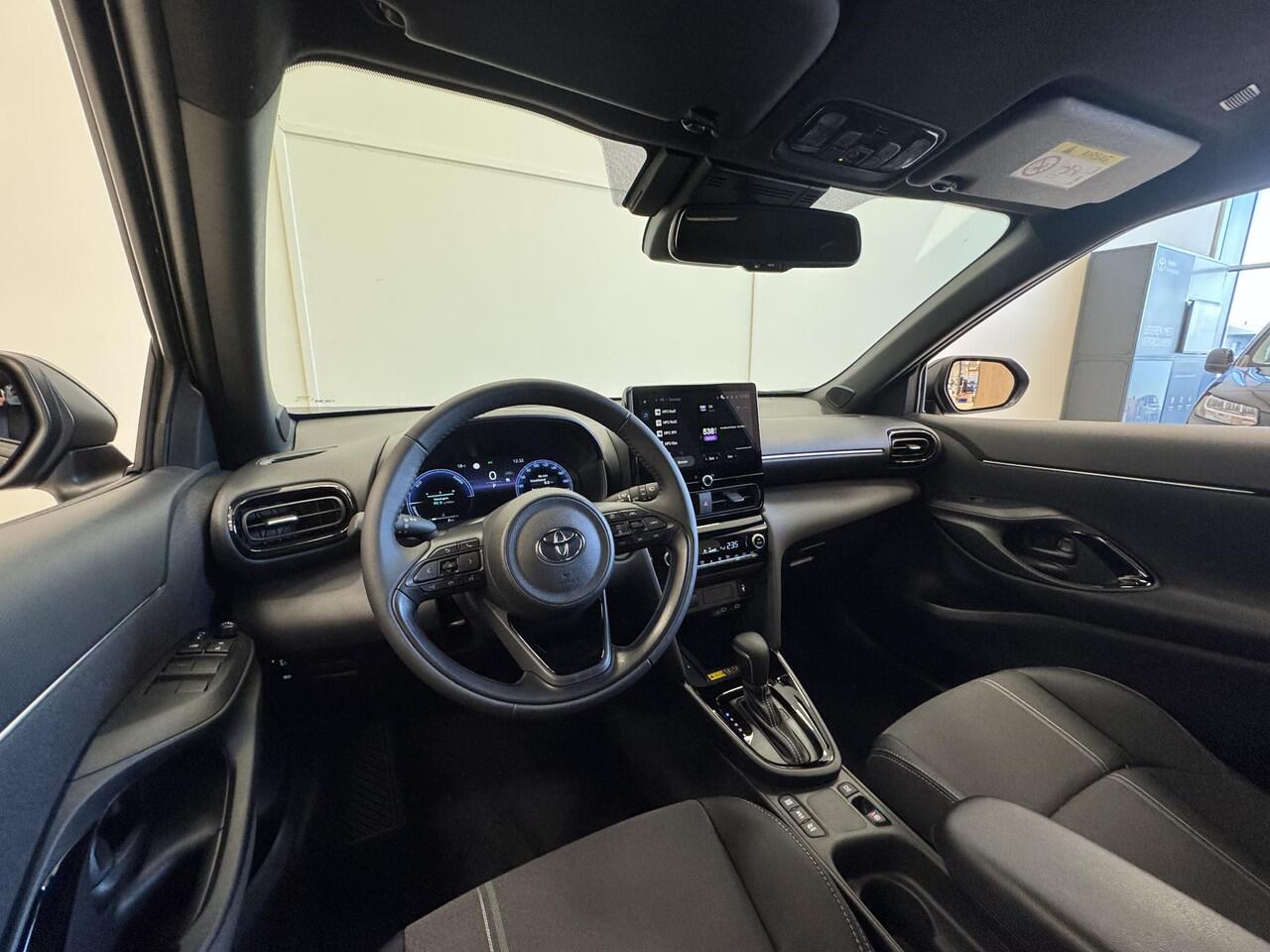 Toyota YARIS Cross 1.5 Hybrid 130 Executive | Nieuw op voorraad | Actieprijs extra inruilpremie ¤1500 |